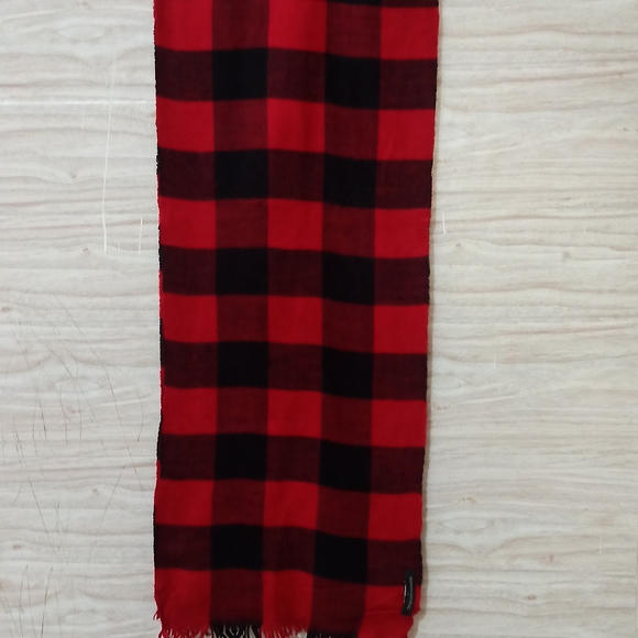 Banana Republic sold - Picture 2 of 3